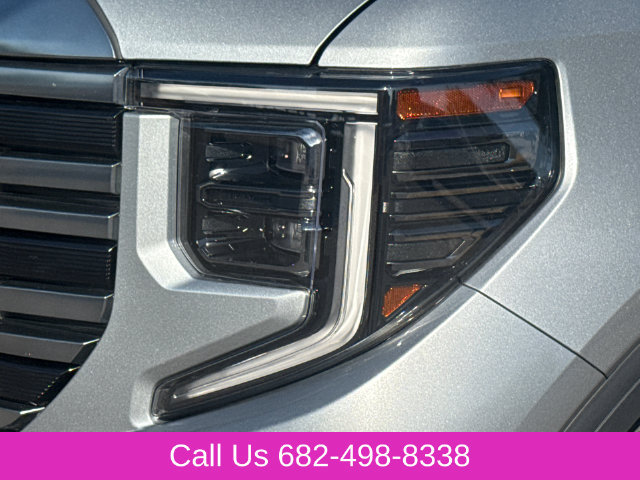 Used 2024 GMC Sierra 1500 AT4 w/ Technology Package AWD/4WD image 4