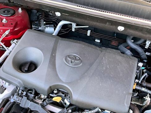 Used 2024 Toyota RAV4 XLE Premium FWD image 31
