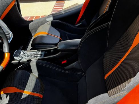 Used 2019 McLaren 570S Spider RWD image 34
