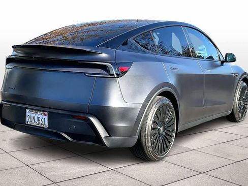 Used 2026 Tesla Model Y AWD image 15