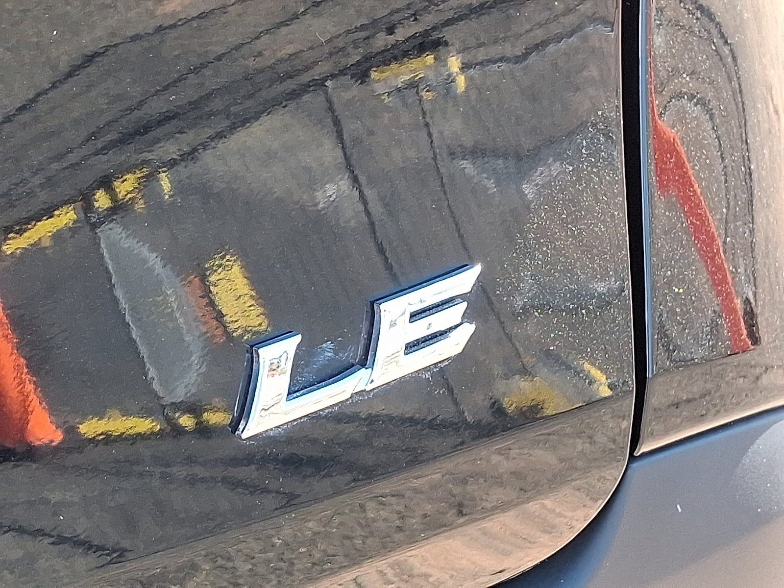 Certified 2025 Toyota Sienna LE AWD/4WD image 32