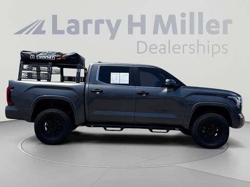 Used 2025 Toyota Tundra Limited AWD/4WD image 8