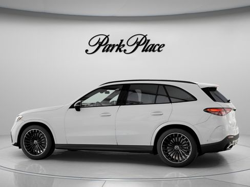 Used 2026 Mercedes-Benz GLC 300 image 9