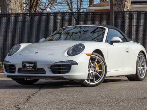 Used 2016 Porsche 911 Carrera image 2