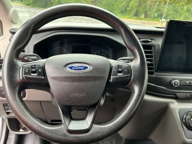 Used 2022 Ford E-Transit 148 High Roof Extended RWD image 10