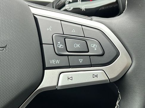 New 2026 Volkswagen Tiguan SE AWD/4WD image 24