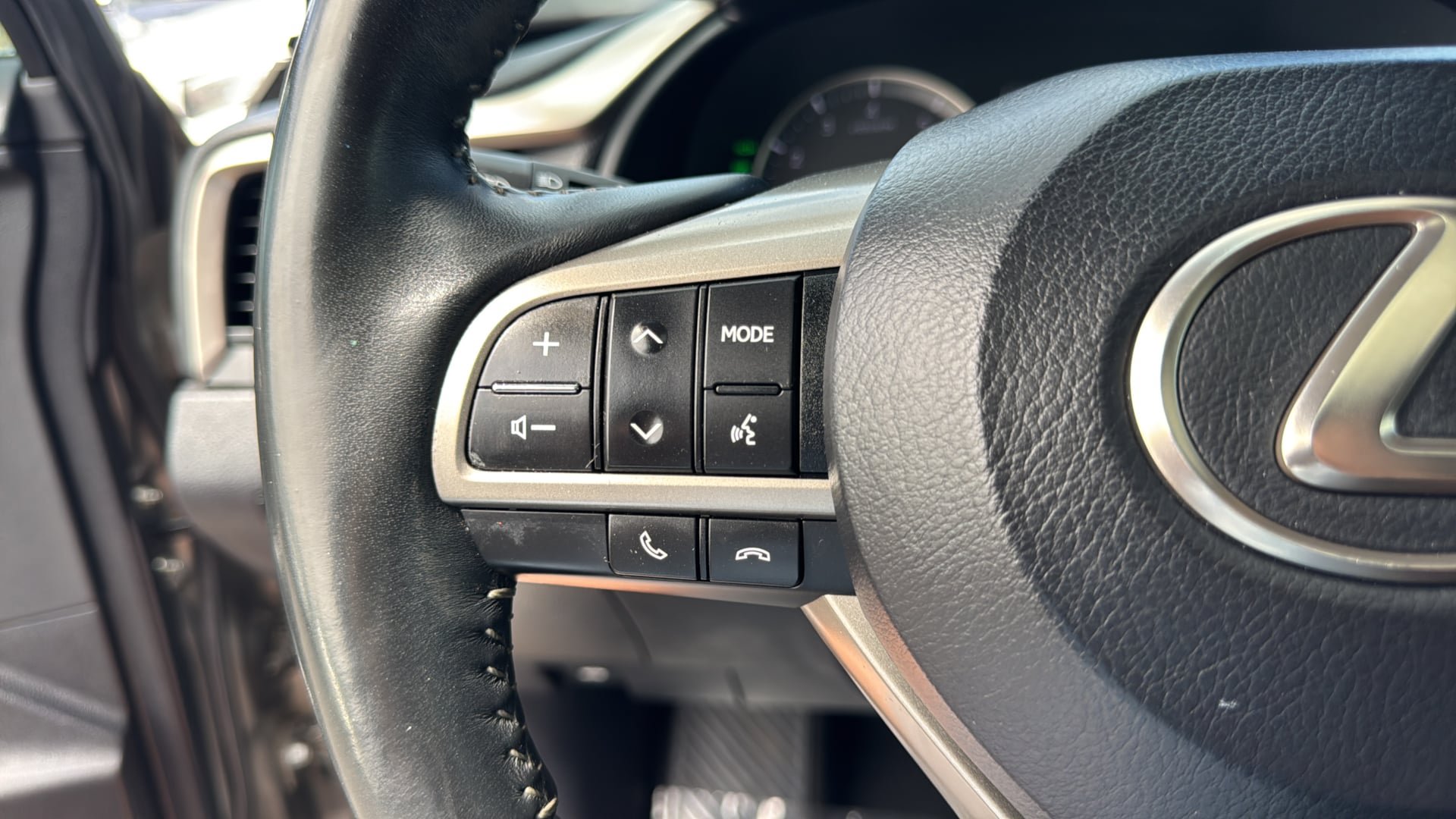 Used 2017 Lexus RX 350 FWD w/ Premium Package image 28