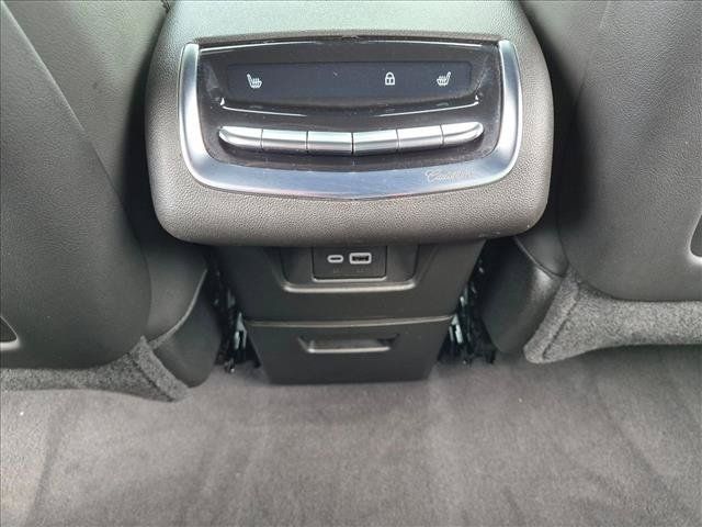 Used 2024 Cadillac XT6 Premium Luxury FWD image 17