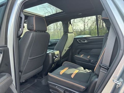 Used 2023 GMC Yukon AT4 w/ Max Trailering Package image 12