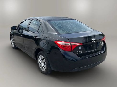 Used 2018 Toyota Corolla L FWD image 2