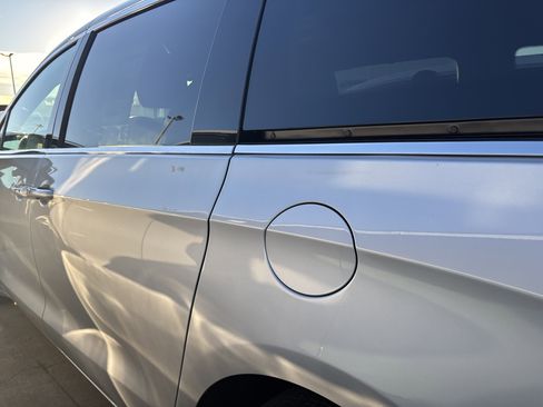 New 2026 Chrysler Pacifica Select image 13