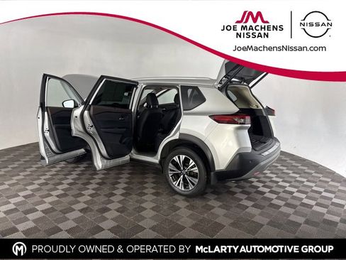 Certified 2023 Nissan Rogue SV w/ SV Premium Package image 16