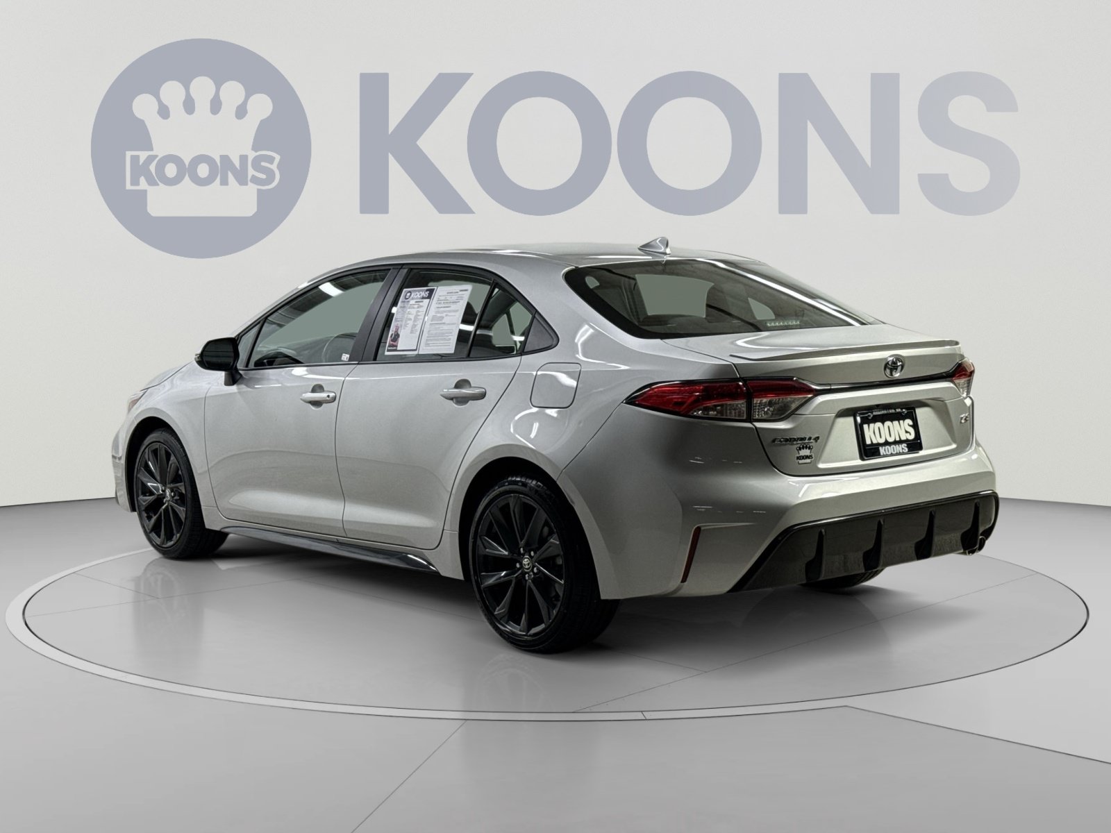 Used 2025 Toyota Corolla SE FWD image 18