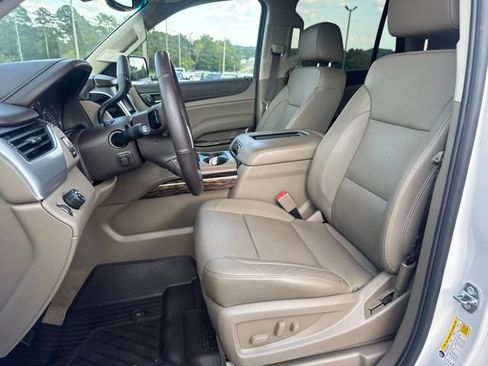 Used 2017 GMC Yukon SLT w/ Premium Edition RWD image 9