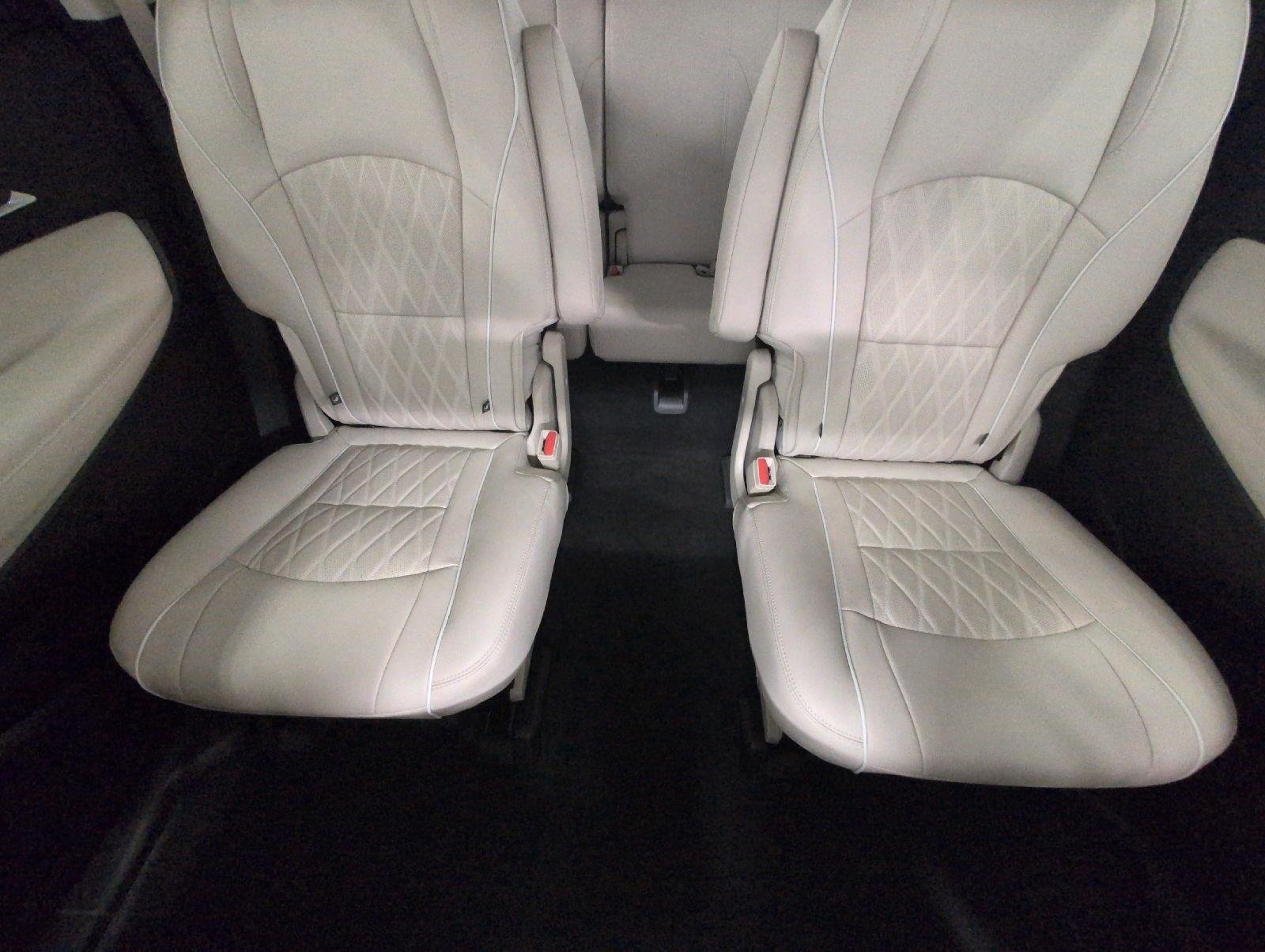 Certified 2023 Buick Enclave Avenir w/ Avenir Technology Package AWD/4WD image 26