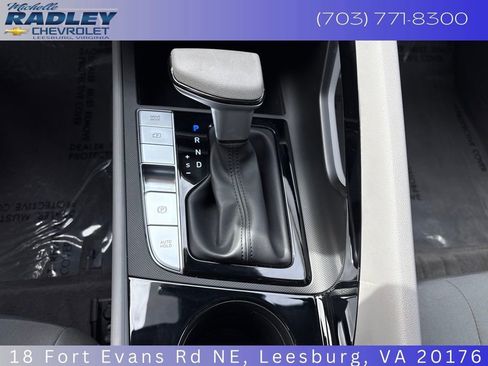 Used 2023 Hyundai Elantra Blue image 21