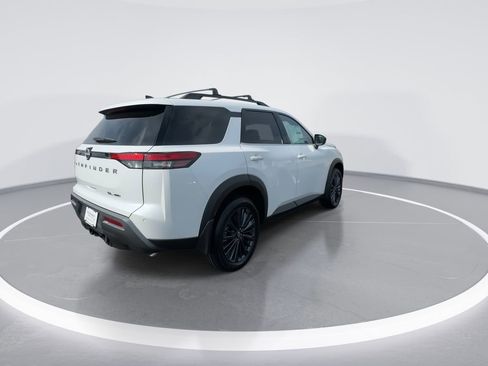 New 2026 Nissan Pathfinder SL image 8