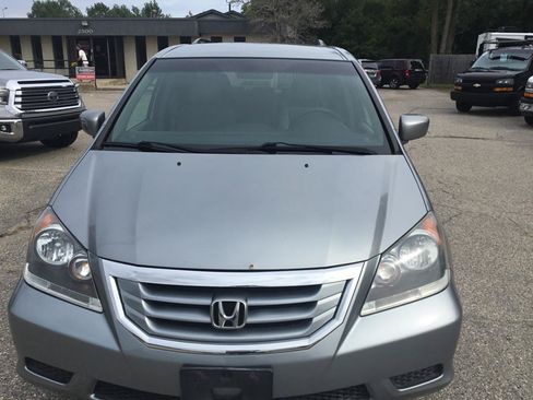 Used 2010 Honda Odyssey EX image 2