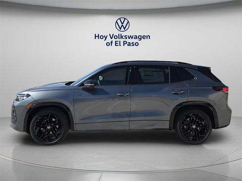 New 2026 Volkswagen Tiguan SE R-Line image 5