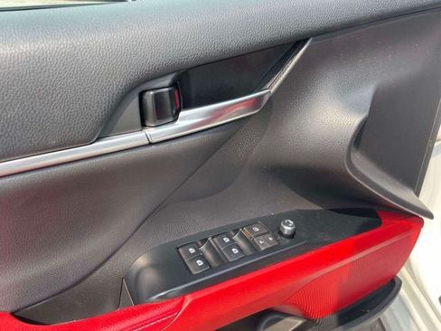 Used 2020 Toyota Camry XSE FWD image 18