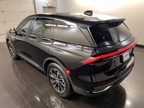 Used 2026 Lincoln Nautilus Premier w/ Equipment Group 102A image 4