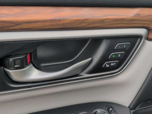 Used 2018 Honda CR-V EX-L image 10