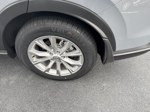 Used 2025 Honda CR-V EX image 18
