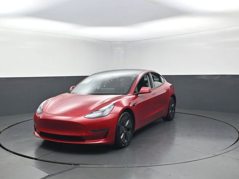 Used 2022 Tesla Model 3 Long Range AWD/4WD image 7