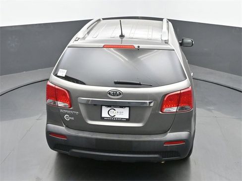Used 2013 Kia Sorento LX w/ Convenience Pkg image 42