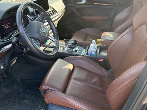 Used 2018 Audi Q5 2.0T Premium Plus image 2