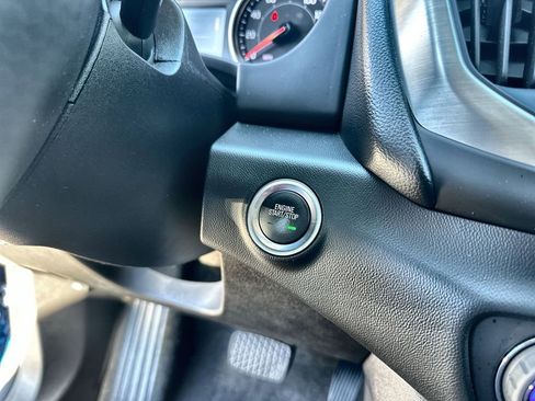 Certified 2022 GMC Terrain SLE w/ Driver Convenience Package image 17