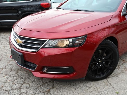 Used 2015 Chevrolet Impala LT w/ Convenience Package image 2