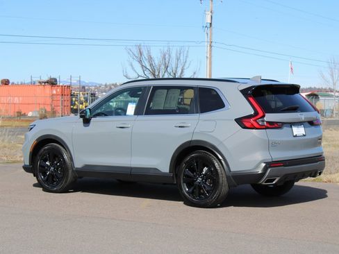 Used 2025 Honda CR-V Sport Touring image 4