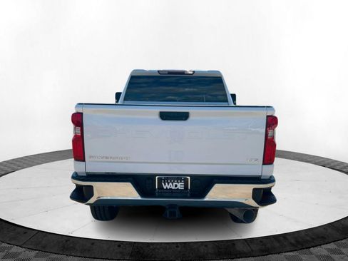 Used 2024 Chevrolet Silverado 2500 LTZ image 4