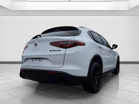 Used 2019 Alfa Romeo Stelvio Sport w/ Quick Order Package 22J Sport AWD/4WD image 5