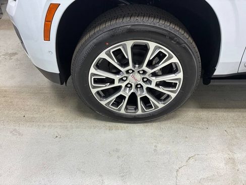 New 2026 GMC Yukon XL Denali w/ Denali Reserve Package AWD/4WD image 41