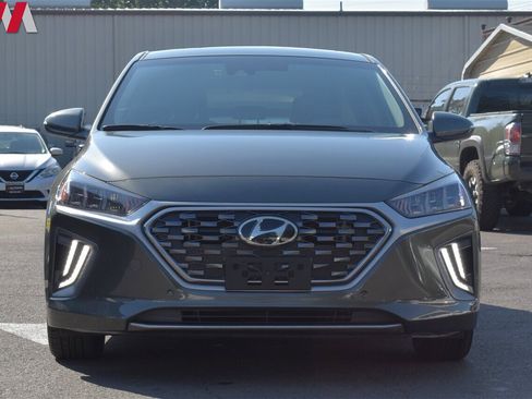 Used 2022 Hyundai Ioniq Limited image 7
