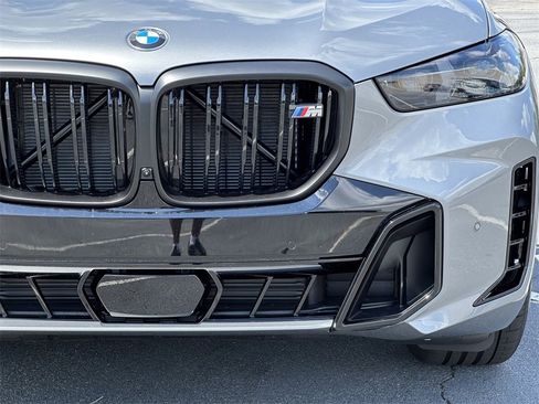 New 2026 BMW X5 M60i w/ Executive Package image 9