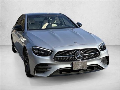 Used 2023 Mercedes-Benz E 350 Sedan image 3