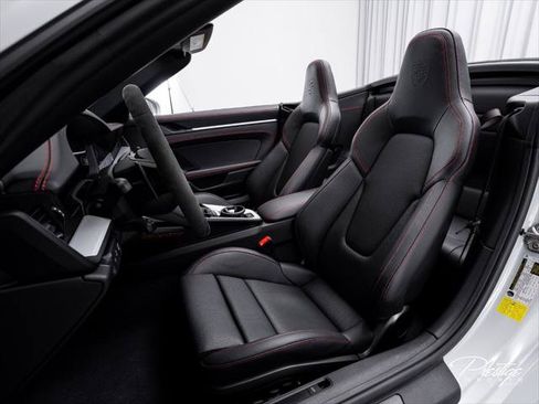 Used 2026 Porsche 911 GTS image 25
