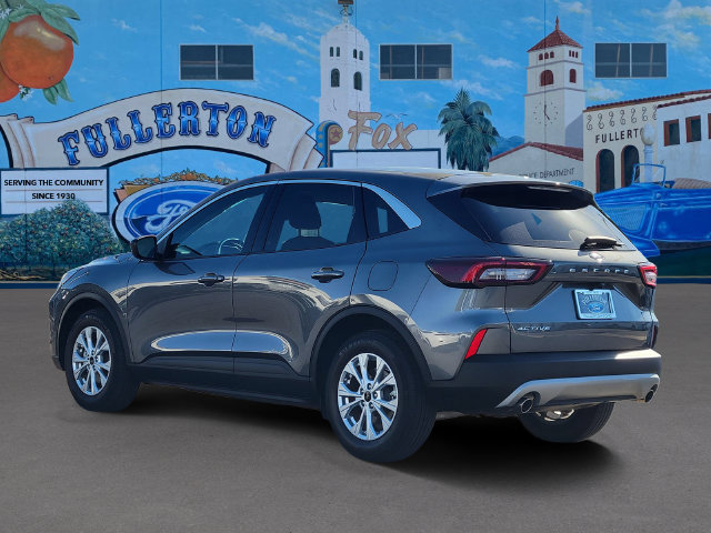 Used 2023 Ford Escape Active FWD image 2