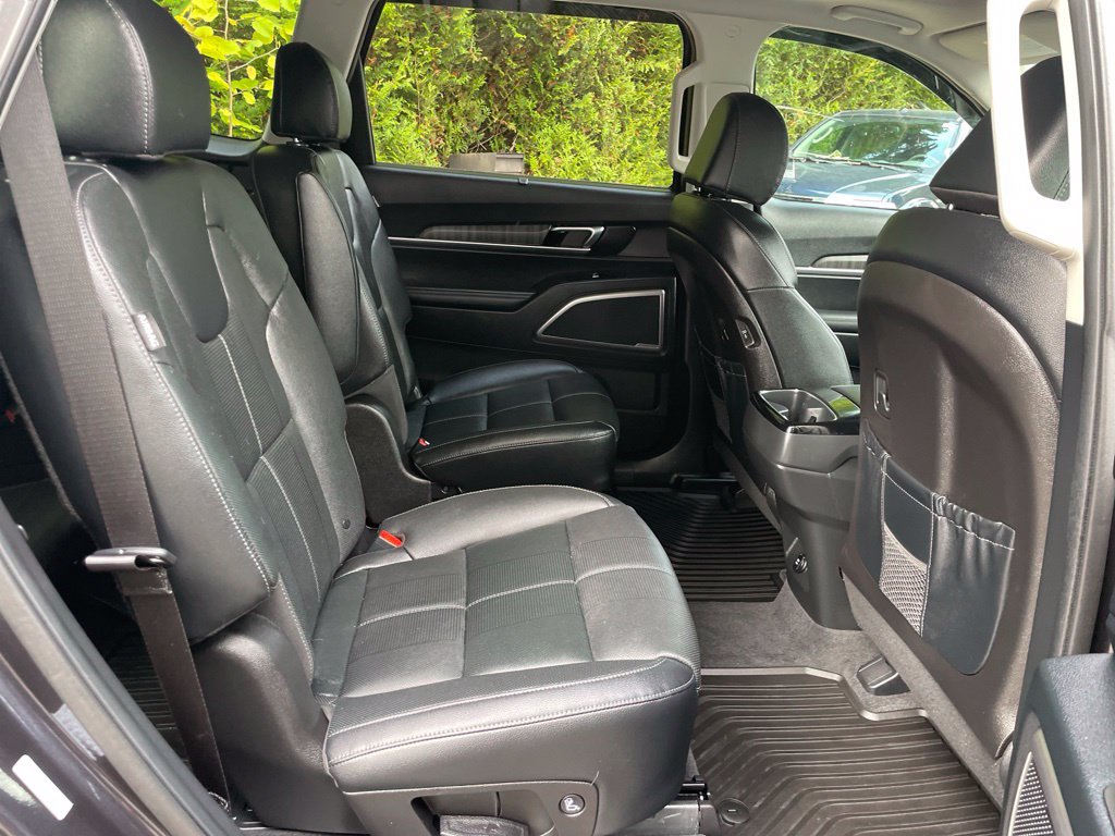 Used 2025 Kia Telluride EX w/ EX Captain's Chair Package AWD/4WD image 26