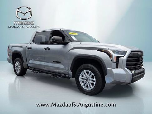 Used 2023 Toyota Tundra SR5 w/ SR5 Convenience Package AWD/4WD image 15