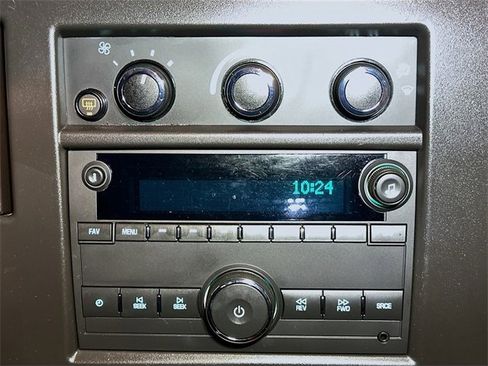 Used 2024 Chevrolet Express 2500 w/ Driver Convenience Package image 12