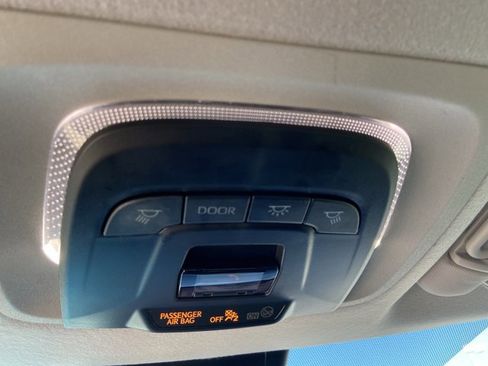 Used 2022 Toyota Corolla Cross LE FWD image 41