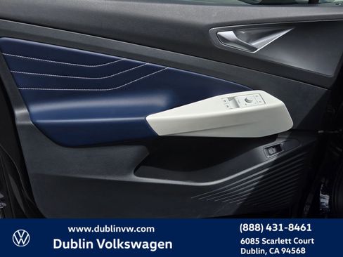 Used 2023 Volkswagen ID.4 Pro S image 10
