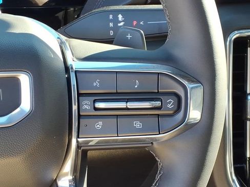 New 2026 GMC Yukon XL Denali w/ Denali Reserve Package image 12