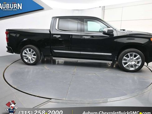 Used 2024 Chevrolet Silverado 1500 High Country w/ High Country Premium Package image 14