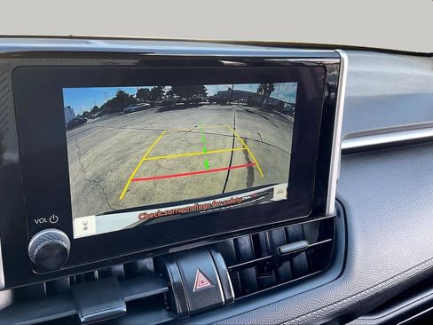 Used 2025 Toyota RAV4 XLE FWD image 24