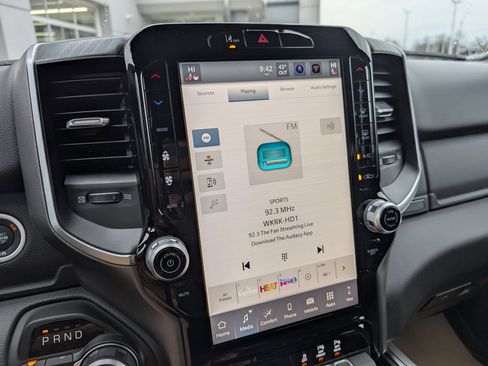 New 2026 RAM 1500 4x4 Crew Cab image 27